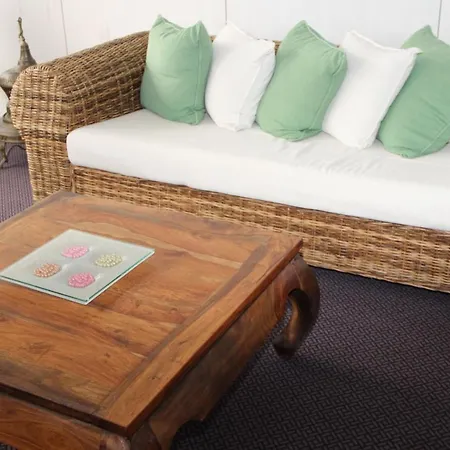 Parkhotel David / Basel